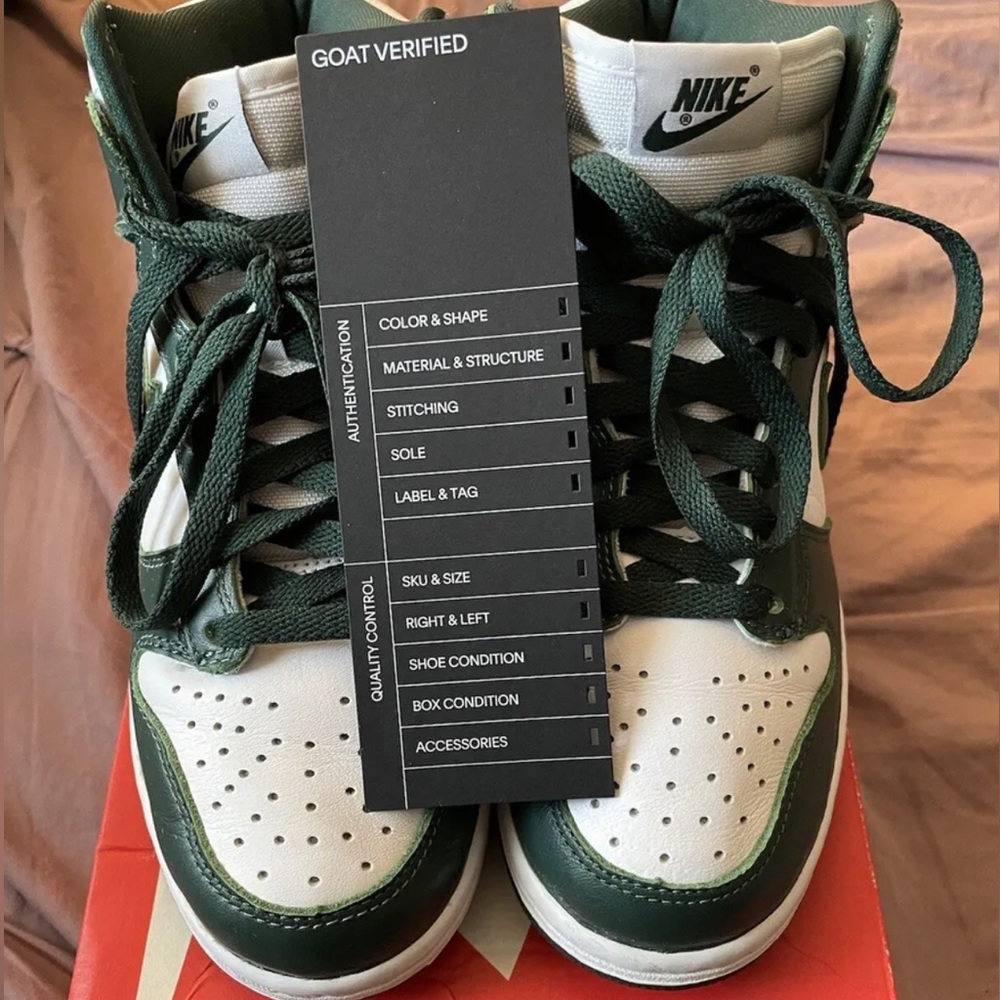 Nike ‘SPARTAN GREEN’ Dunk High (Size: US Women’s 7.5/US Men’s 6)